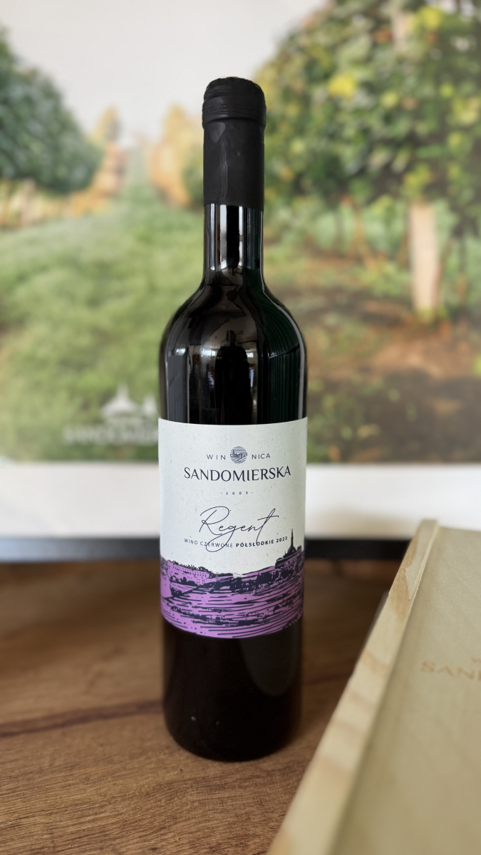 Regent wino czerwone półsłodkie